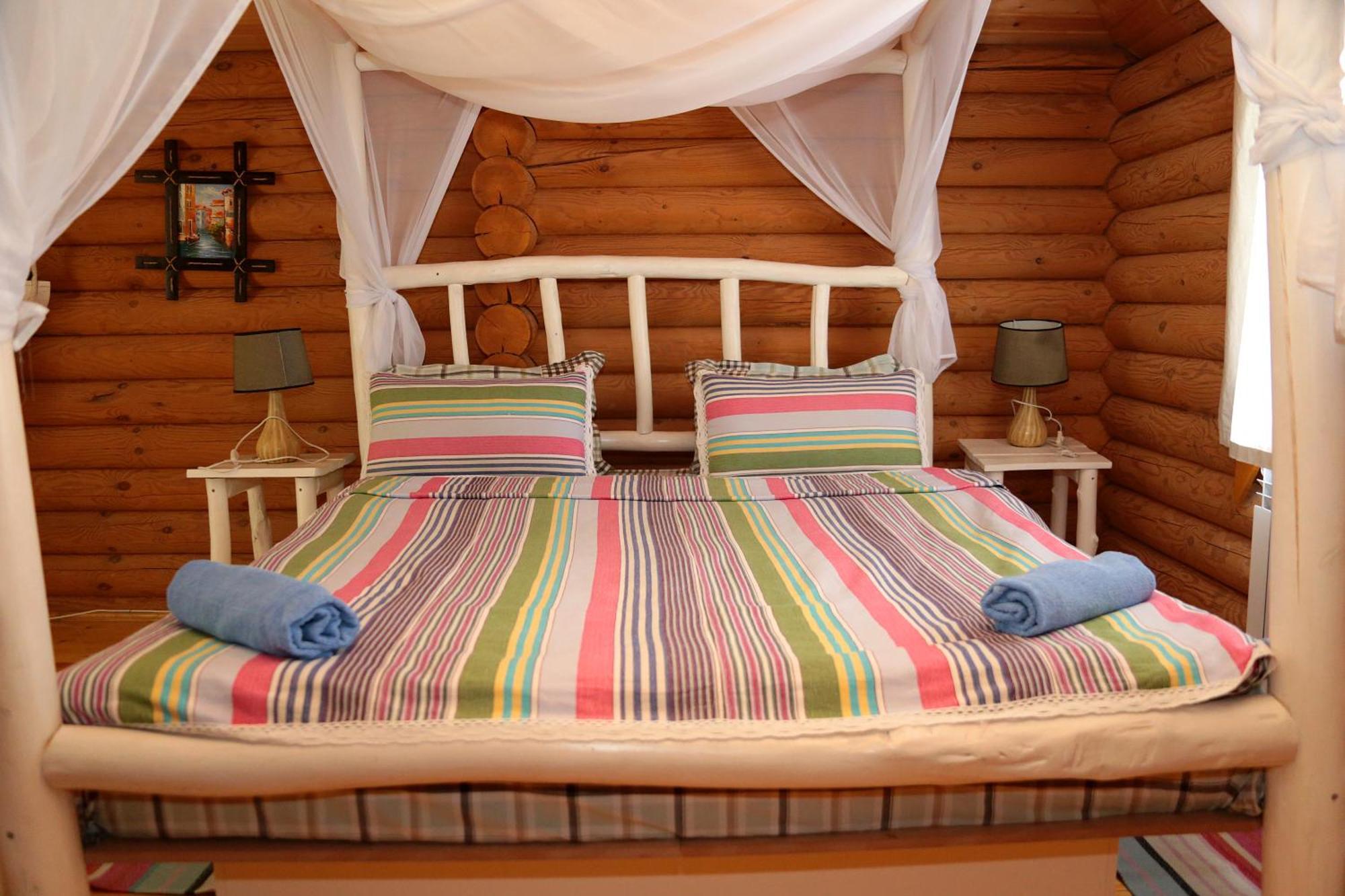Boutigue Hotel Nebesa Chimgan Esterno foto