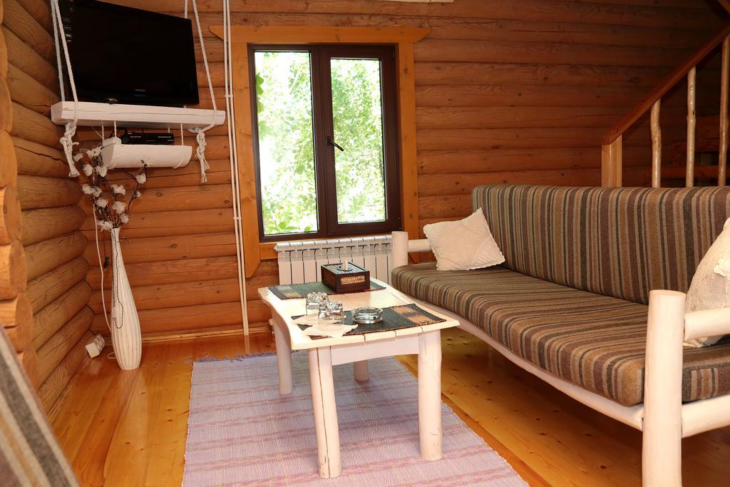 Boutigue Hotel Nebesa Chimgan Esterno foto